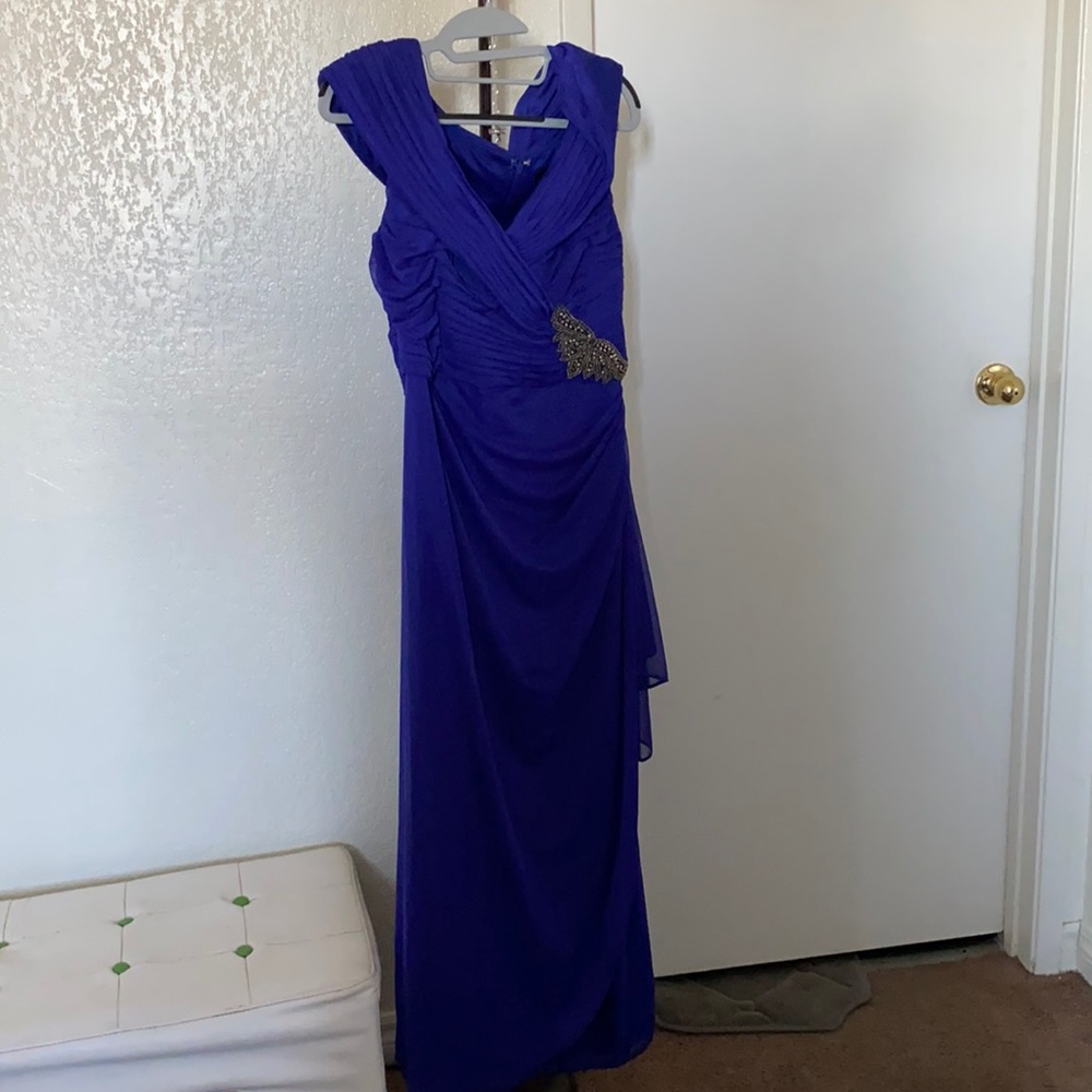 Selling this Alex Evenings dress for $247